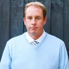 Daniel Divine (@DanielRDivine)