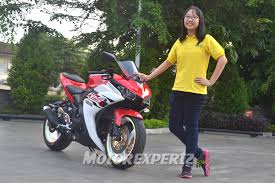 Mengikuti virtual bike #darirumahaja atau dari manapun kamu berada. Yamaha Yzf R25 Modified Superbike Style