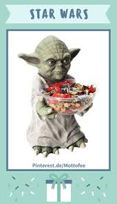 Rubie S 368370 Yoda Candy Bowl Holder In 2020 Star Wars Geschenke Coole Geschenke Kreative Geburtstagsgeschenke