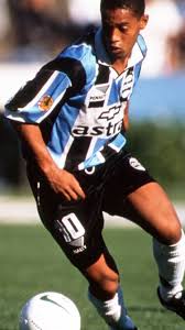 Tons of awesome grêmio wallpapers to download for free. Ronaldinho Gaucho Gremio Iphone Wallpapers Free Download