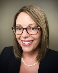 It's @cfawlorlando ✨spotlight✨time!! Introducing our Young Lawyers Director  Eve Lumsden. A busy attorney, wife, and mother of three daughters, Eve runs  the Windermere office of a Colorado-based firm and handles Estate Planning,