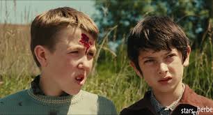 Une guerre particulièrement mouvementée l'année où les troupes rivales. La Guerre Des Boutons 2011 Grangibus Popular Century