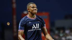 The defender's contract with real madrid will expire later this week. Lrbguzn4hefgmm