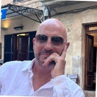 20+ "Alan Born" profiles