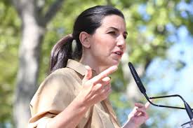 Hay 70+ profesionales con el nombre de «rocio novoa» que usan linkedin para intercambiar información, ideas y oportunidades. Rocio Monasterio Sobre Las Amenazas De Muerte A Iglesias Y Marlaska No Nos Creemos Nada Radio Madrid Cadena Ser