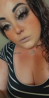 Glitter crease done by me 💕 How did i do ? 😌