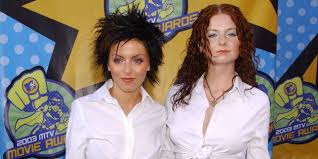 The official facebook page of t.a.t.u. Who Is T A T U A Look Back At The All The Things She Said Duo S 15 Minutes Of Fame Huffpost