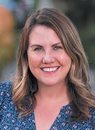 Sarah Orth's Instagram, Twitter & Facebook