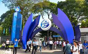 Hiện nay, trường đại học bách khoa đang đào tạo bậc đại học (đại học chính quy, phi chính quy và cao đẳng) và sau đại học (cao học và nghiên cứu sinh) với tổng số 25.979 sinh viên theo học. Ä'áº¡i Há»c Bach Khoa Tp Hcm