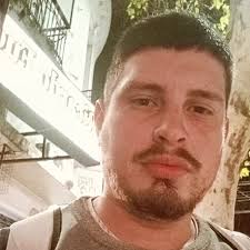 Yo reduciría la pregunta : ¿Se enamoran alguna vez?