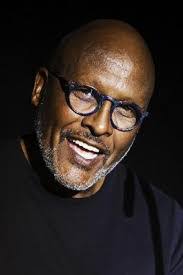 Sharon Raab's Instagram, Twitter & Facebook