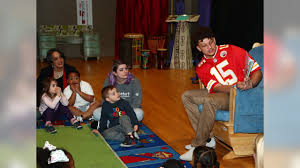 He seems to have a perfect height and weight for an american they seem to be a loving couple and have chances of being husband and wife soon. Patrick Mahomes Visits A Handful Of Kids And Insists Their Dreams Are Within Reach