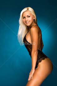 Paola called out jenni in this video last week: Jenni Portraits Of Women People Pixoto