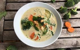 Mit 1 el curry bestäuben, 10 g ingw 30 min. Kostliche Erdnuss Kokos Suppe Ayurveda Suppe Zum Nachkochen