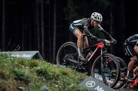 Loana lecomte aux jo 2021. Meet Loana Lecomte 2020 S Breakout Mountain Biker Of The Year Velonews Com
