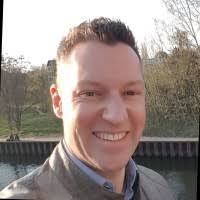 Alex Riemer's Instagram, Twitter & Facebook