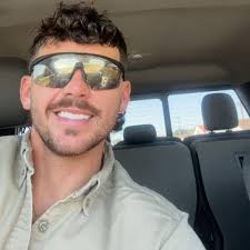 Zach Sharp (@zach.sharp.699731) • Facebook