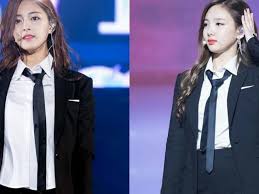 Masuk dan pulang sekolah tepat waktu. Cara Memakai Dasi Smp Sma Dan Kantor Itu Begini Loh Jangan Sampai Salah Lagi Diadona Id