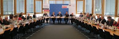 Des präsidiums sowie 26 frauen und männer, die den bundesvorstand der cdu deutschlands komplett machen. Bundesvorstand Senioren Union Der Cdu Deutschlands