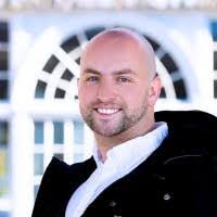 Mike Geringer's Instagram, Twitter & Facebook