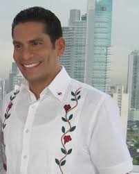 TBT recordando a todos estos EG Men 🙌🏼 Creo que los conocen 🤭 Es un  orgullo haber vestido a personalidades como Ismael Cala, Carlos Vives,  Juanes y el orgullo panameño que es