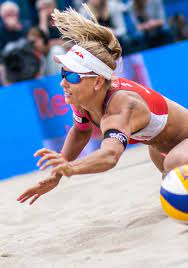 S mužem máme stejnou úchylku, milujeme knížky. Marketa Slukova Nausch Beach Volleyball Profile Page