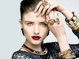 Becky Diamonds ( Format : Gallery )