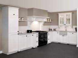 tristar keuken type keulen in de kleur oud wit dit model is verkrijgbaar bij keukencentrum p de haan te langwe keuken landelijke keuken keuken ontwerpen