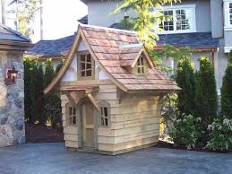 La Cabane De Jardin Pour Enfant Est Une Idee Superbe Pour Votre Jardin Archzine Fr Cabane Jardin Cabane De Jardin Pour Enfants Jardin Pour Enfants