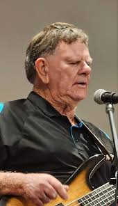 With great sadness I write this post. By now a lot of ye will know of the  sudden and unexpected passing of Hardy Bucks Actor Alan Carter, known to  his Family and