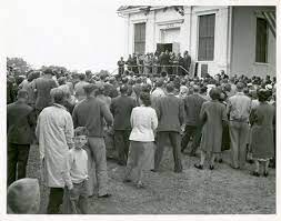 1 million people live in the municipality, approximately 1.6 million in the urban area, and 2.4 million in the metropolitan area. Swedish Immigration To North America Augustana College