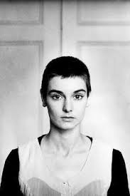 Sinead O Connor In The 1980s Sinead O Connor Bald Girl Androgynous Hair