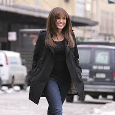 Fanpop community fan club for mariska hargitay fans to share, discover content and connect with other fans of find mariska hargitay videos, photos, wallpapers, forums, polls, news and more. Mariska Hargitay Daily M Hargitay Org On Twitter Throwback Thursday To Mariska Filming A Commercial Back In March 2007
