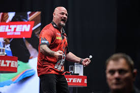 Michael van Gerwen admits form concerns in world-title bid - Dave.Sport