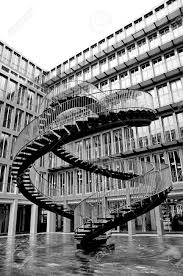 It is not just about decorating the world… but about taking responsibility, olafur eliasson said of his practice in a 2009. Munchen Deutschland 30 Oktober Endloses Stahltreppenhaus In Munchen Entwarf Durch Olafur Eliasson Lizenzfreie Fotos Bilder Und Stock Fotografie Image 51342845