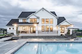 Utah Valley Parade Homes Take The Indoors Out In 2020 Parade Of Homes Interior Design Utah Ranch Style Decor