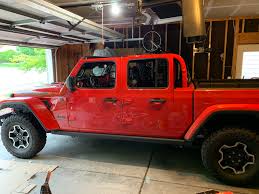 And, it is impossible for a single person to pull it off on their own. Repurposed My Hardtop Hoist Jeep Gladiator Forum Jeepgladiatorforum Com