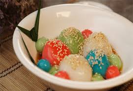 Bánh trôi nước là một bài thơ quen thuộc thể hiện rõ phong cách thơ của bà. Sá»Ÿ Giao Dá»¥c Va Ä'ao Táº¡o VÄ©nh Phuc
