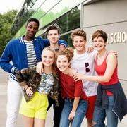 Das erste kinoabenteuer der freunde aus dem haus anubis beginnt romantisch. Das Haus Anubis Fernsehserien De