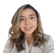 Rocio Mena -Realtor- Agente de Bienes Raíces Homesmart Connect