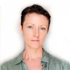 Roxanne Rodrigues (@CopyRox)