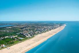 Hotelzimmer in bibione sind im durchschnitt 25 m² groß, wohingegen ferienwohnungen über durchschnittlich 46 m² wohnfläche. Ferienhauser Ferienwohnungen Bibione Interchalet