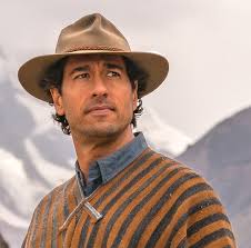 Josh Bernstein's Instagram, Twitter & Facebook