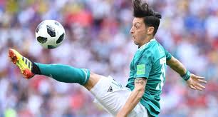 Mesut ozil born on 15th october in 1988 is a german professional footballer who plays for epl top his father mustafa moved to germany when he was only two years old. Mesut Ozil S Withdrawal Brings To Light Many Of International Soccer S Biggest Problems