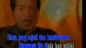 Lirik Lagu Cinta Hitam Oleh Meggy Z Cari Lirik Lagu Di Wowkeren Com
