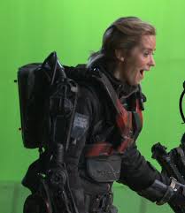 Edge of tomorrow (marketed as live die repeat: Best Of Emily Blunt On Twitter Emily Blunt Behind The Scenes Of Edge Of Tomorrow