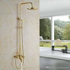 Doré détails et robinets or jaune, salle de bain noir et blanc, salle de bain moderne aménagement, baskets pour les serviettes. Acheter Mitigeur De Douche De Salle De Bains De Luxe Dore Robinets Muraux 8 Ensemble De Robinetterie De Douche A Effet De Pluie Avec Bec De Baignoire De 180 87 Salle