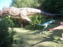 El mundo de los dinosaurios explicado para niños con imágenes y video. Replicas De Dinosaurios En Tamano Real Picture Of Parque Nahuelito San Carlos De Bariloche Tripadvisor