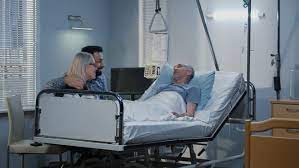 Sejak kemarin saya harus dirawat di rs karena gangguan usus, tulis najwa di akun. Tips Menjaga Kesehatan Saat Merawat Orang Sakit