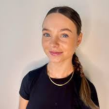 Candice Dague's Instagram, Twitter & Facebook